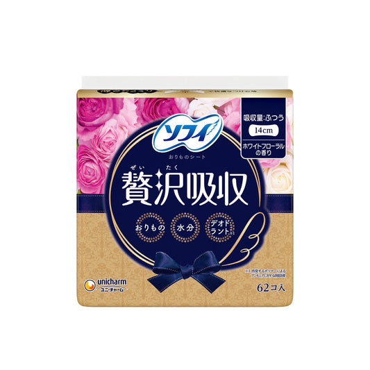 ソフィ kiyora 贅沢吸収  ホワイトフローラル ふつう用 62コ入